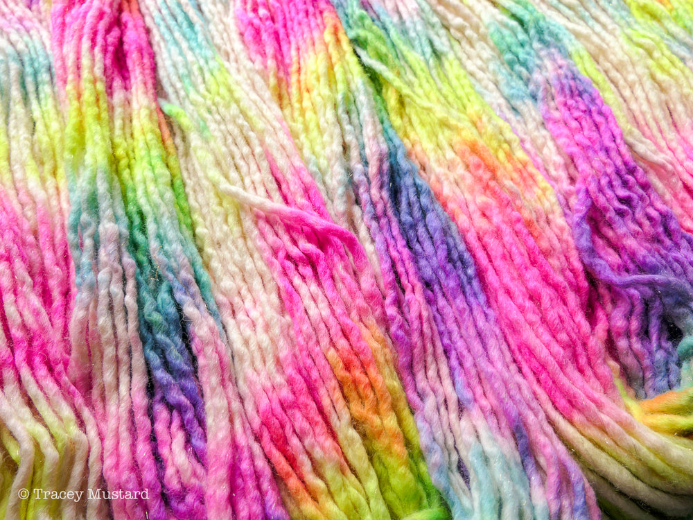 
            
                Load image into Gallery viewer, Sparkly Rainbow Splash // Super Chunky BFL/Silk/Stellina 100g // RTS
            
        